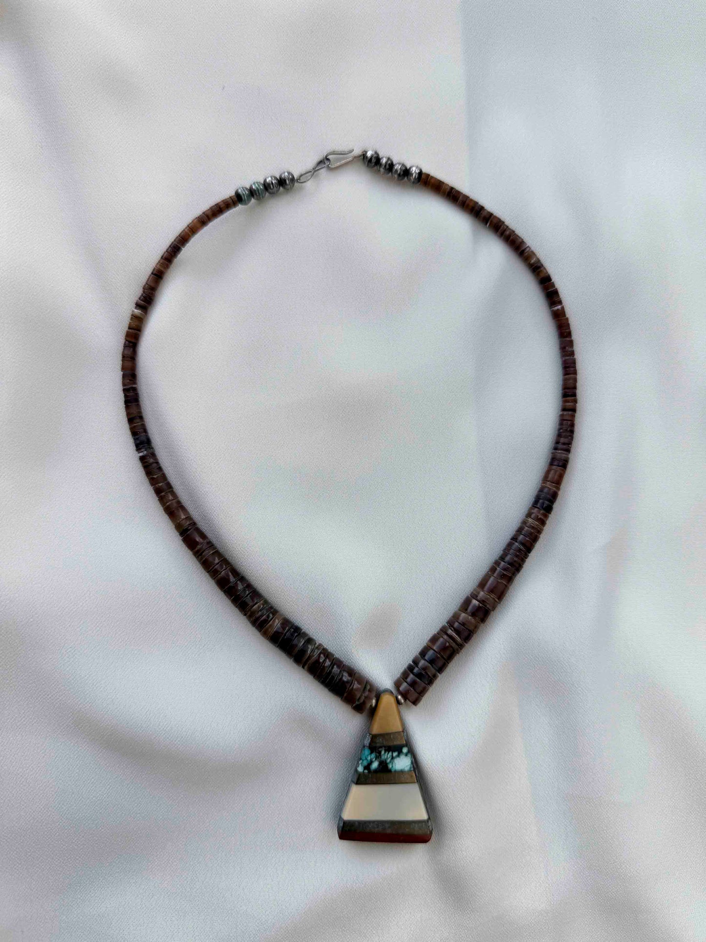 Vintage Southwest Style Stone and Shell Necklace With Turquoise Inlay