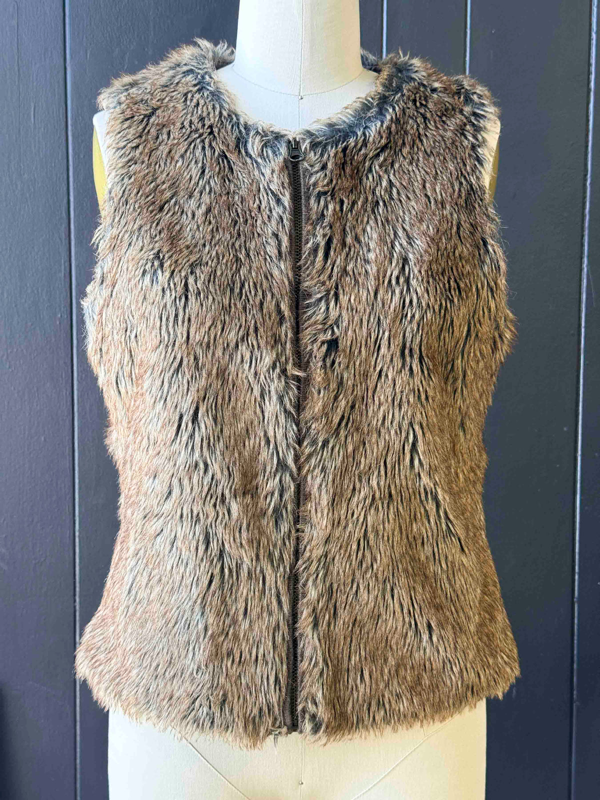 Preloved Faux Fur Zip-up Vest - Size S