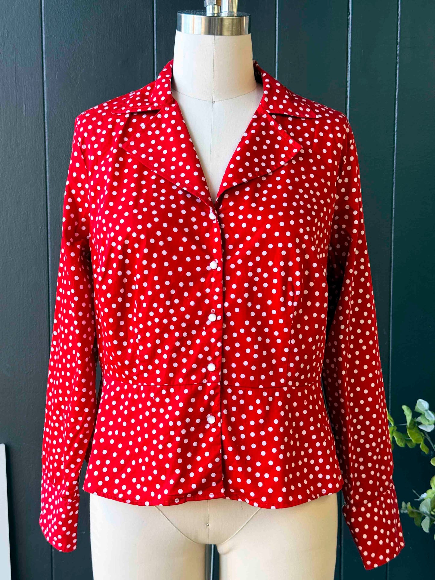 Pre-loved Jones New York Cotton Red with White Polka Dots Long Sleeve Button Up Shirt - Size 1XL