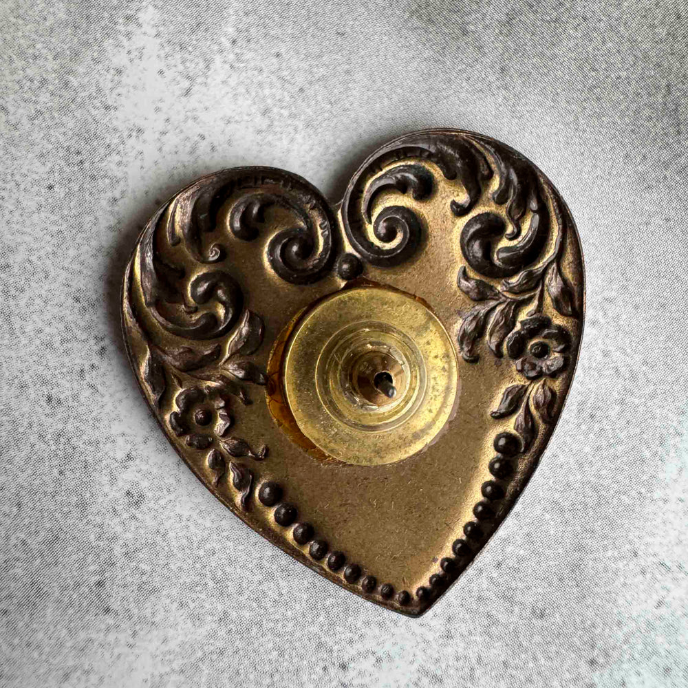
                      
                        Vintage Ornate Heart Earrings – Aged Brass Finish
                      
                    
