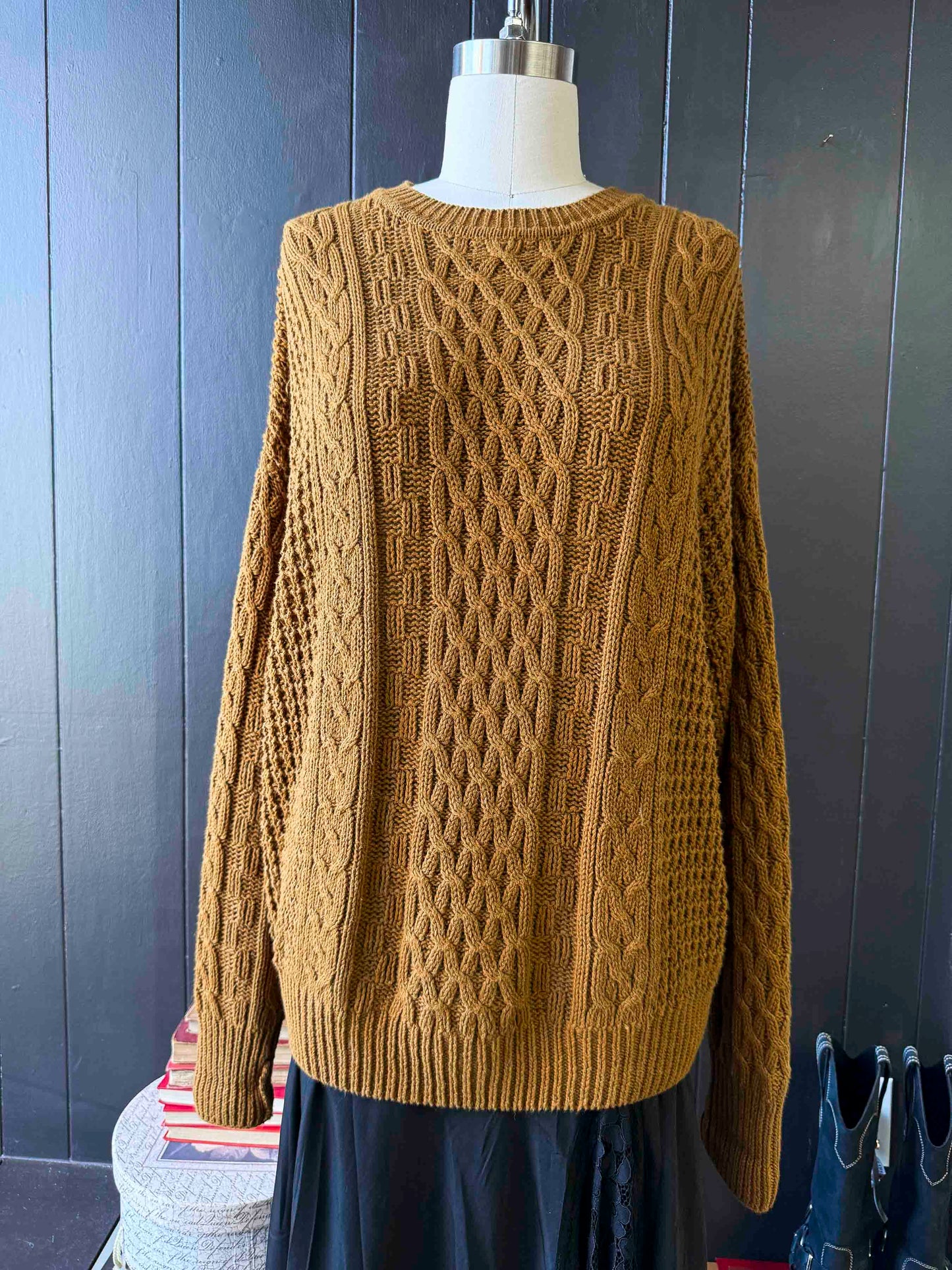 Pre-loved Golden Sweater - Size XL