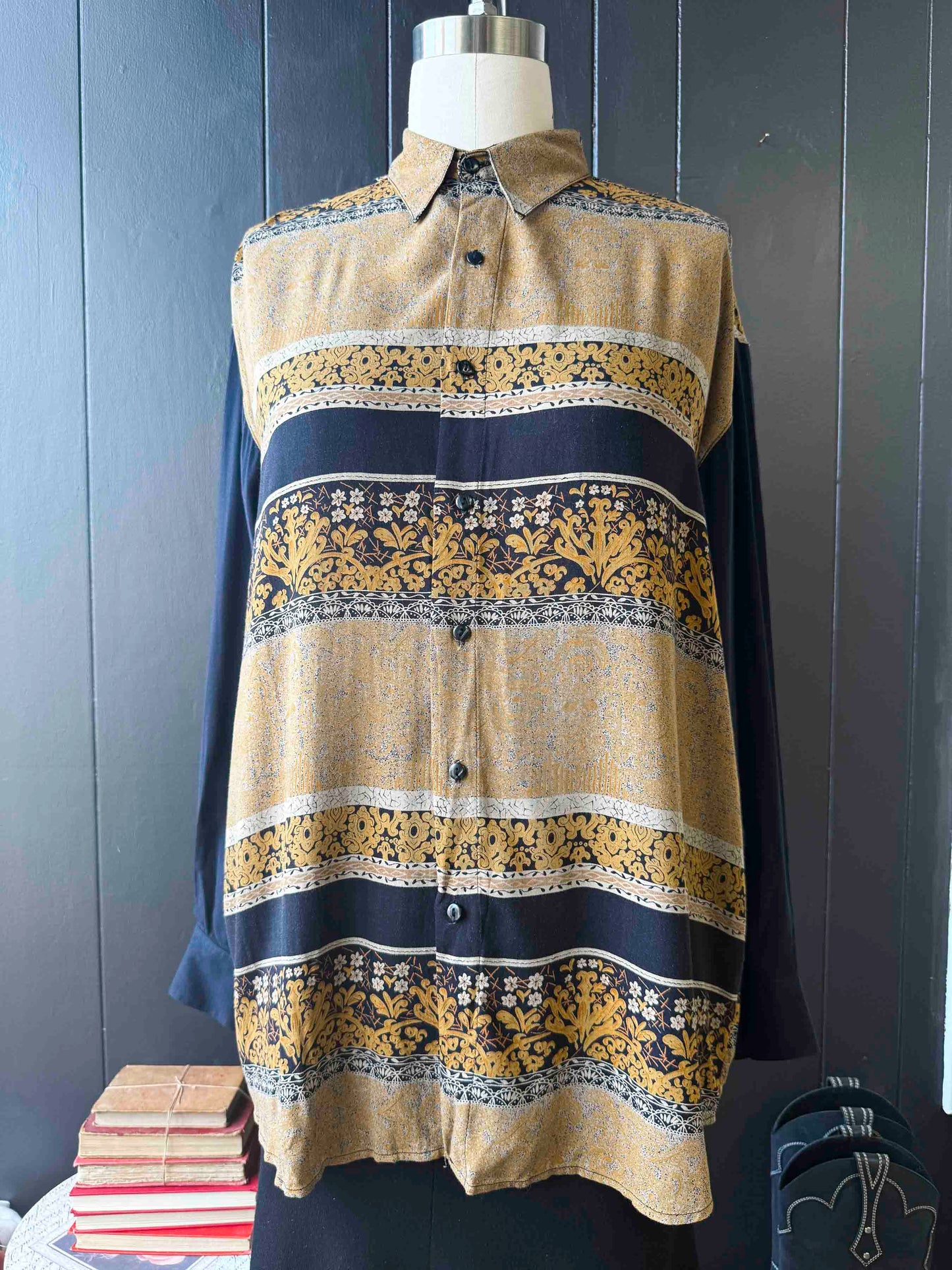 Vintage Mens Chrome Black & Gold Top - Size S