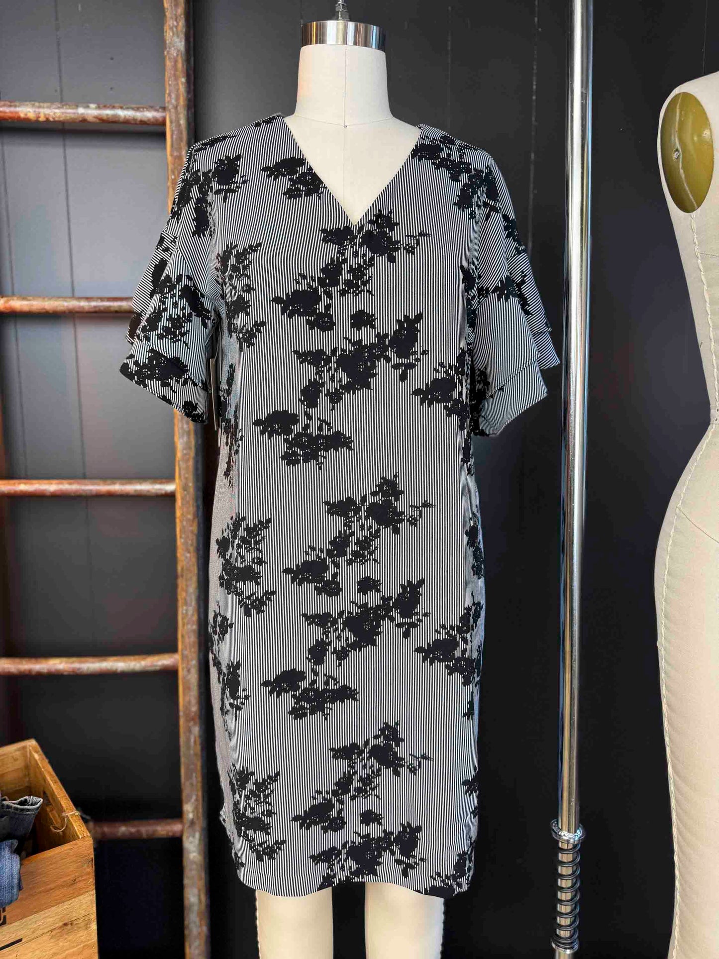 Pre-loved Black and White Stripe Floral Dress - Size L