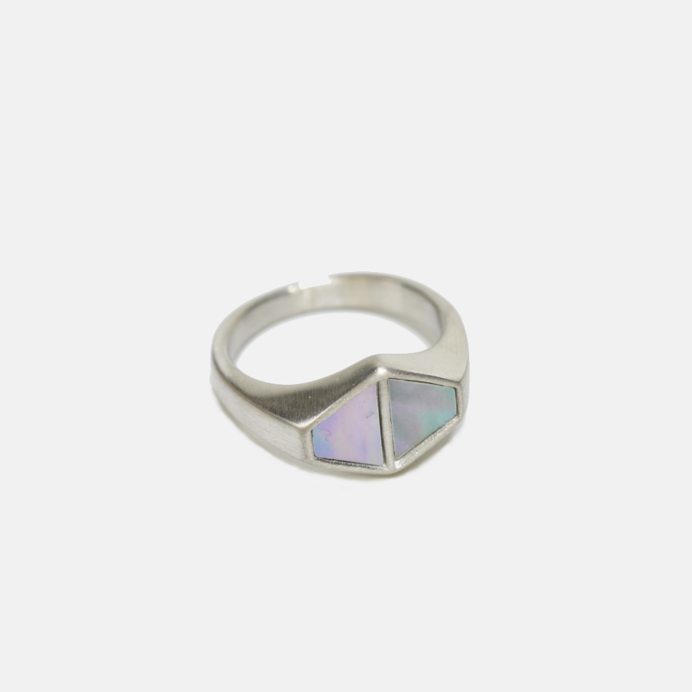 Mother of Pearl Duo Triangles Ring