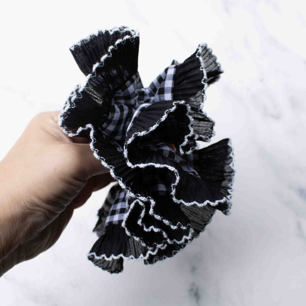 
                      
                        Women's Pleated Ruffle Hair Scrunchies
                      
                    