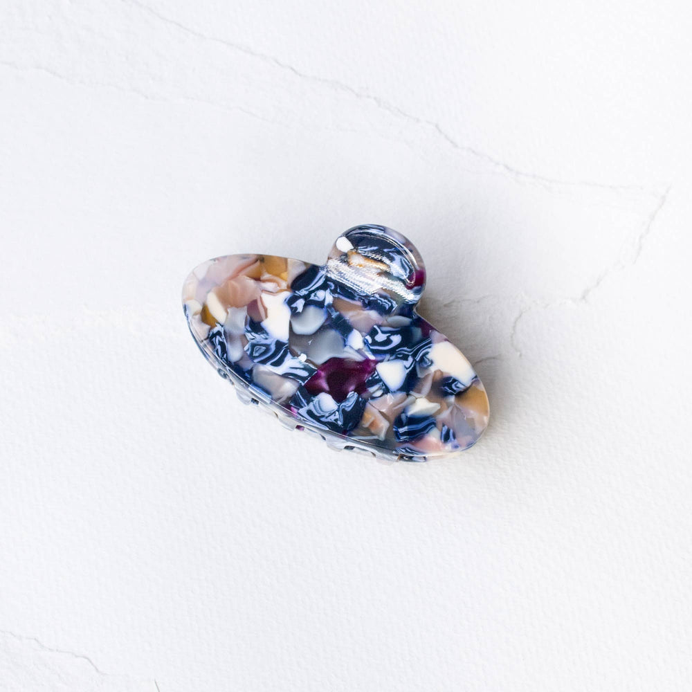 
                      
                        Eco Oval The Rainbow Hair Claw Clip
                      
                    