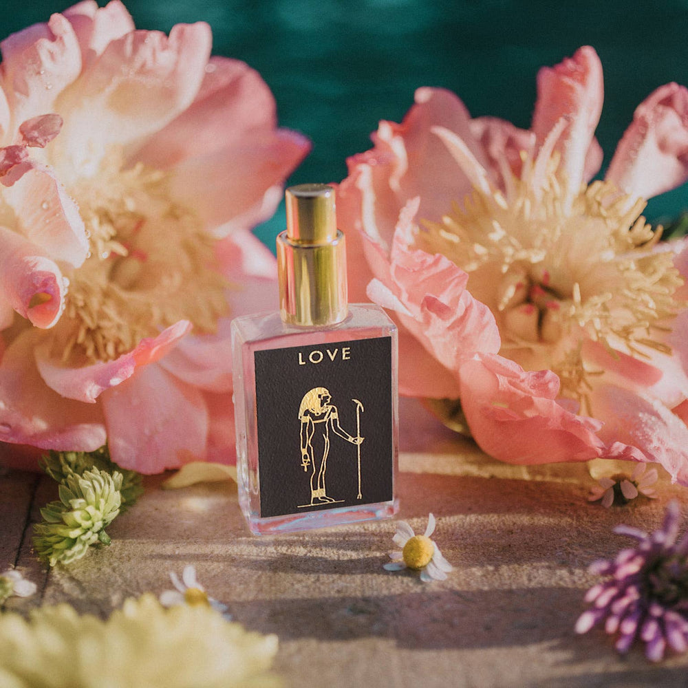 
                      
                        Potion Perfume Love
                      
                    