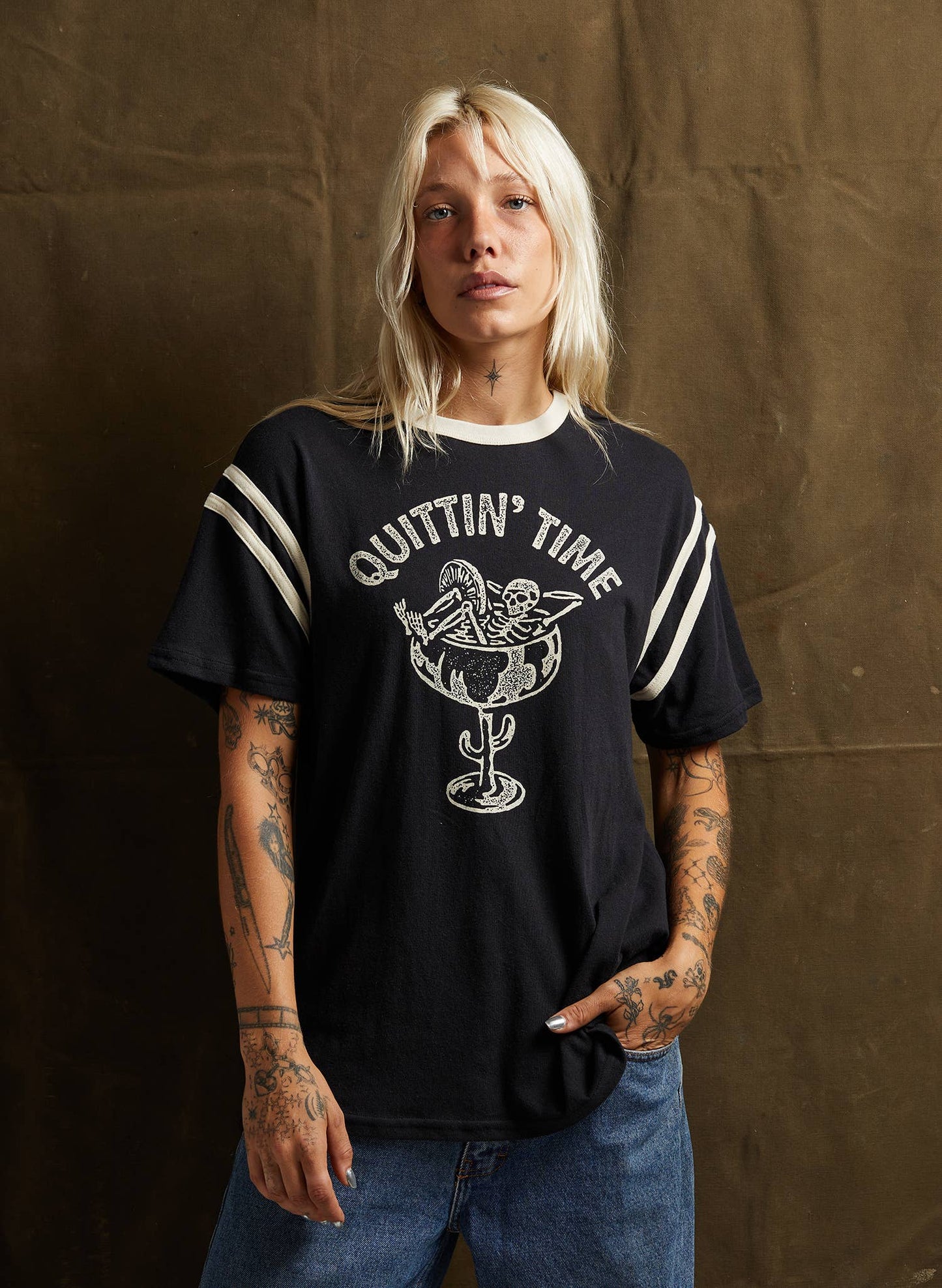 Quittin' Time Tee - Unisex