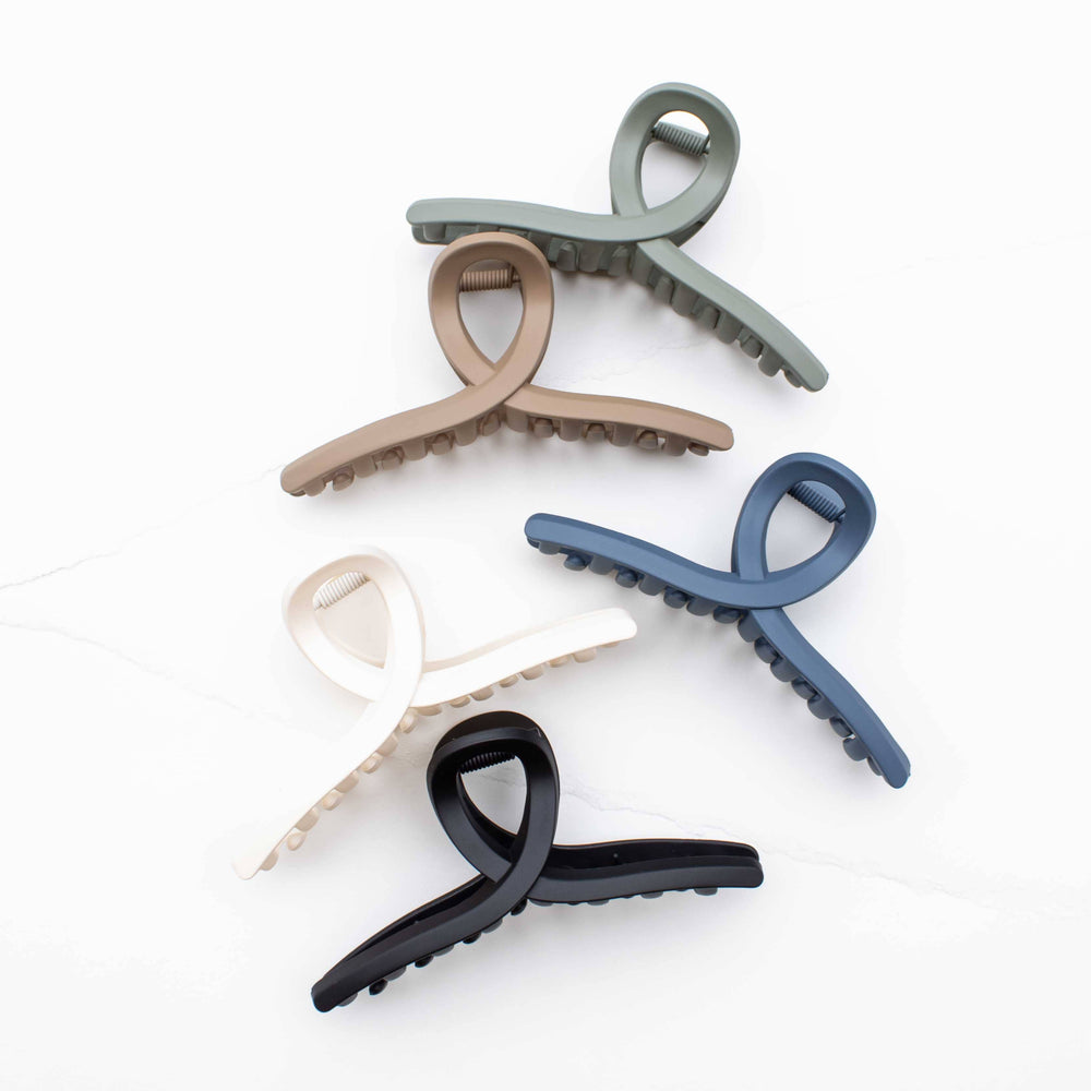 
                      
                        4.5 Inch Original French Twist Acrylic Hair Claw Clip
                      
                    
