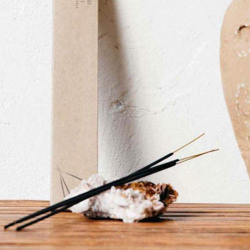 Amber & Moss Incense - Pack of 15